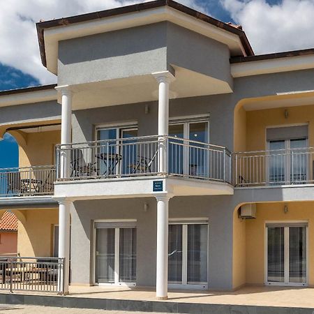 Apartmani Dea ツリクヴェニツァ エクステリア 写真