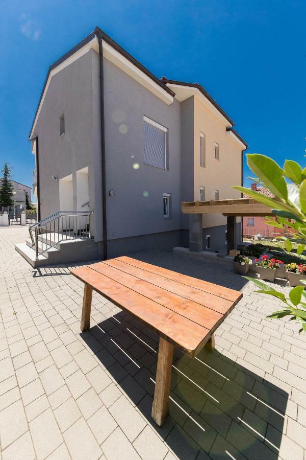 Apartmani Dea ツリクヴェニツァ エクステリア 写真